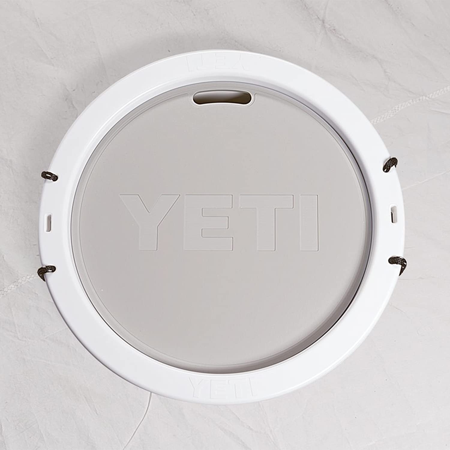 YETI TANK Deckel für den Eimer-Kühler – Isolierter Deckel mit Schneidebrett-Funktion