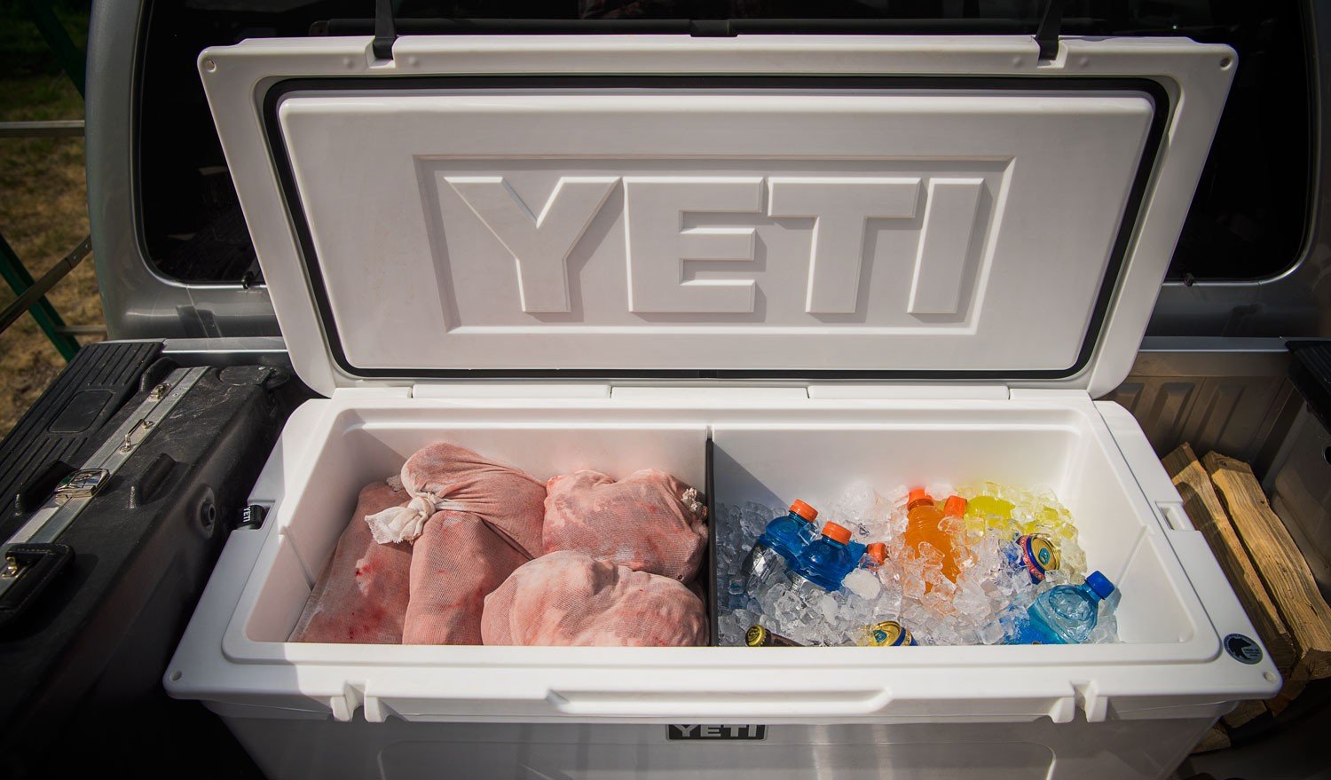 YETI Tundra 160 Kühlbox, Weiß